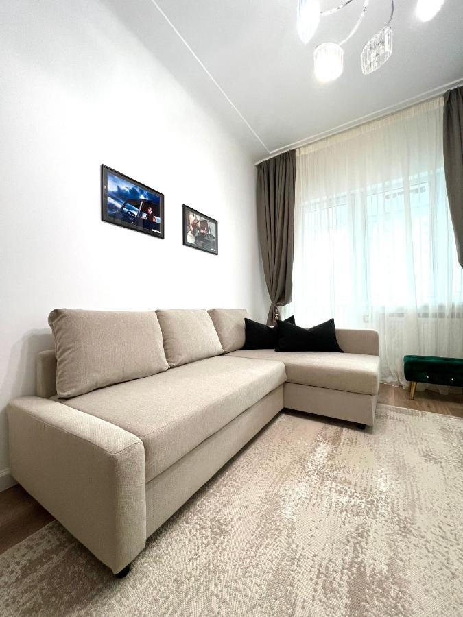 Sky View - Luxury Apartament - Sanador Victoriei Bucarest Exterior foto